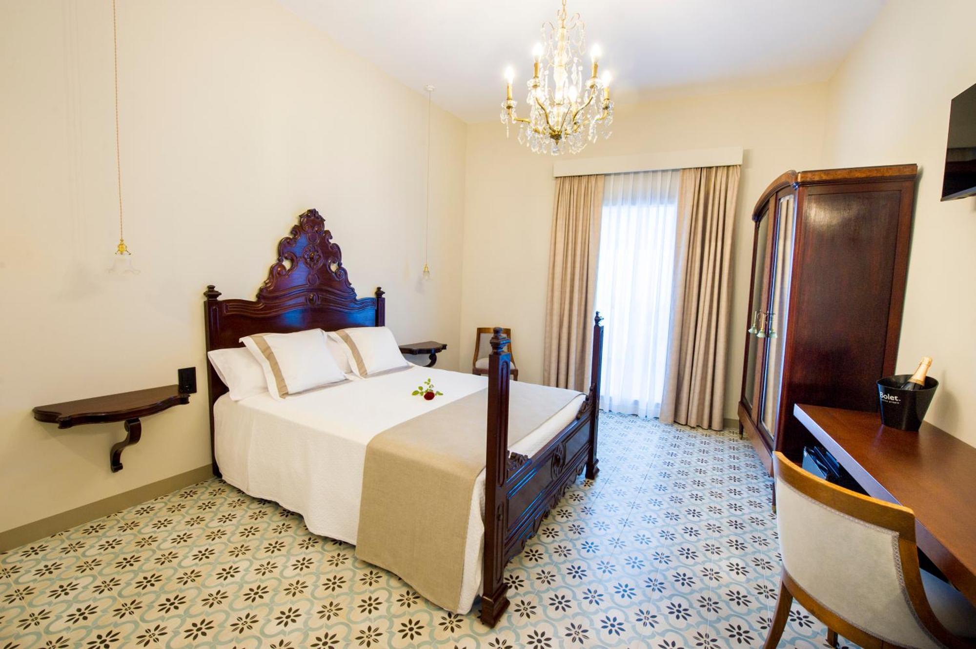 Bolet Casa Modernista Bed & Breakfast Castellvi de la Marca Екстериор снимка