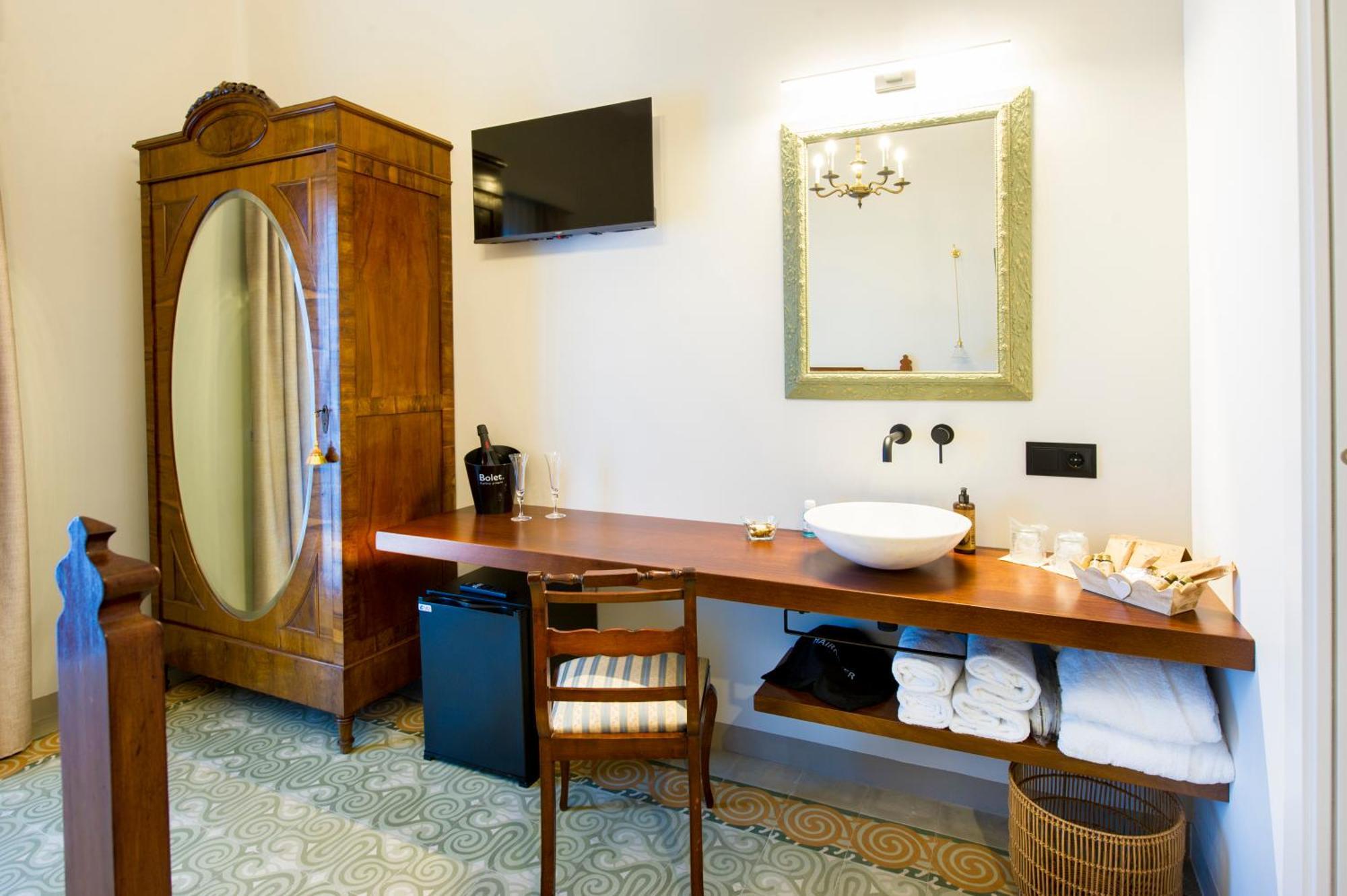 Bolet Casa Modernista Bed & Breakfast Castellvi de la Marca Екстериор снимка