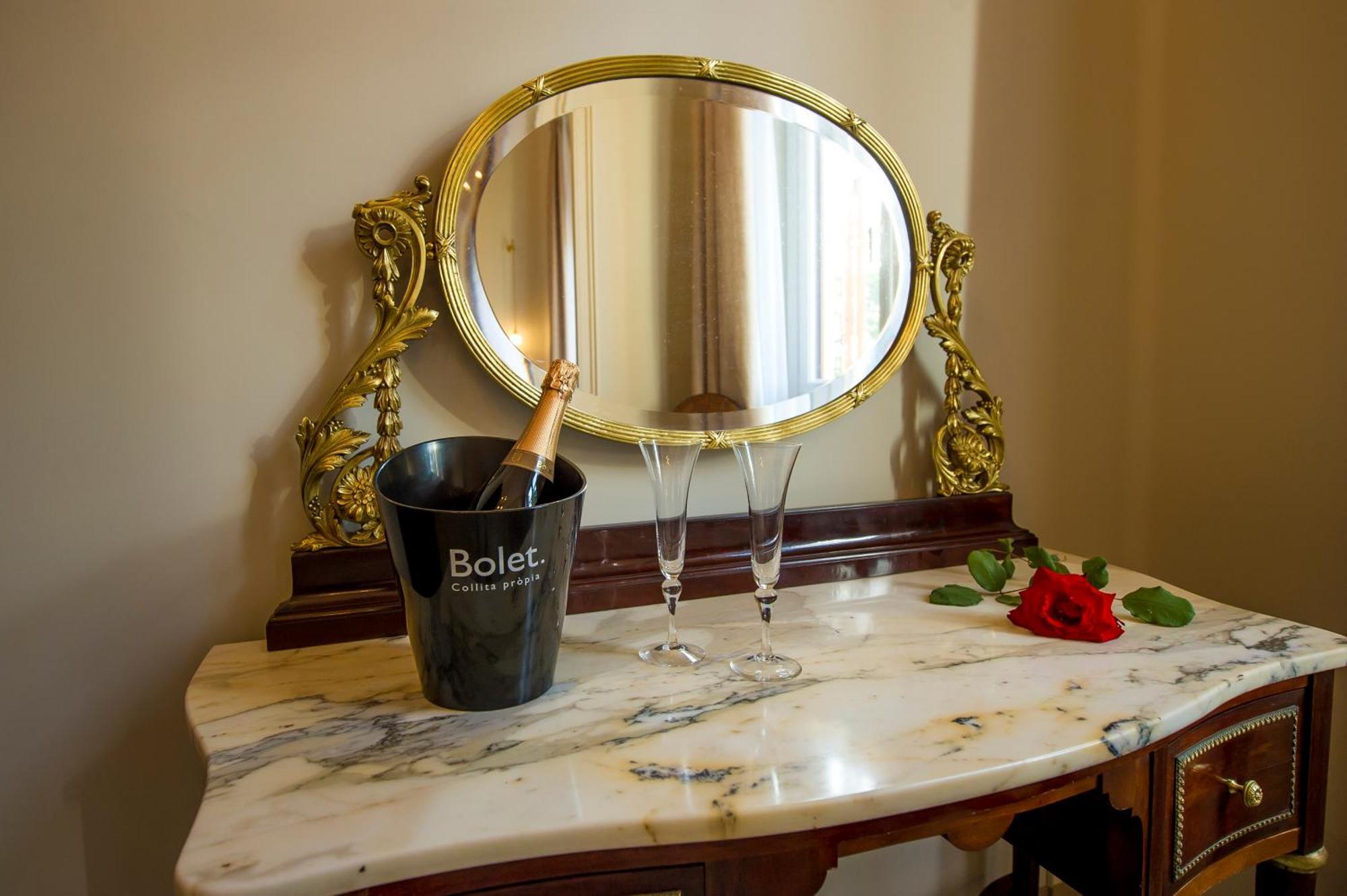 Bolet Casa Modernista Bed & Breakfast Castellvi de la Marca Екстериор снимка