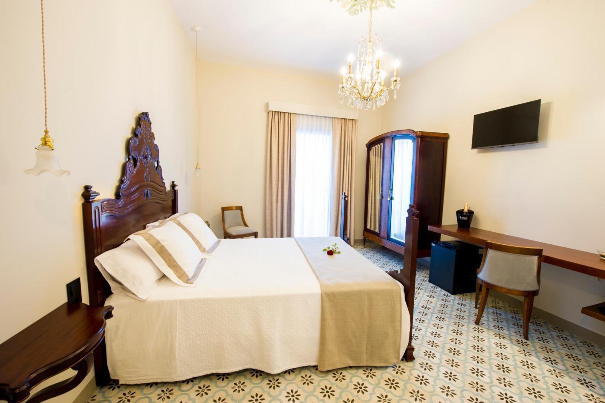 Bolet Casa Modernista Bed & Breakfast Castellvi de la Marca Екстериор снимка