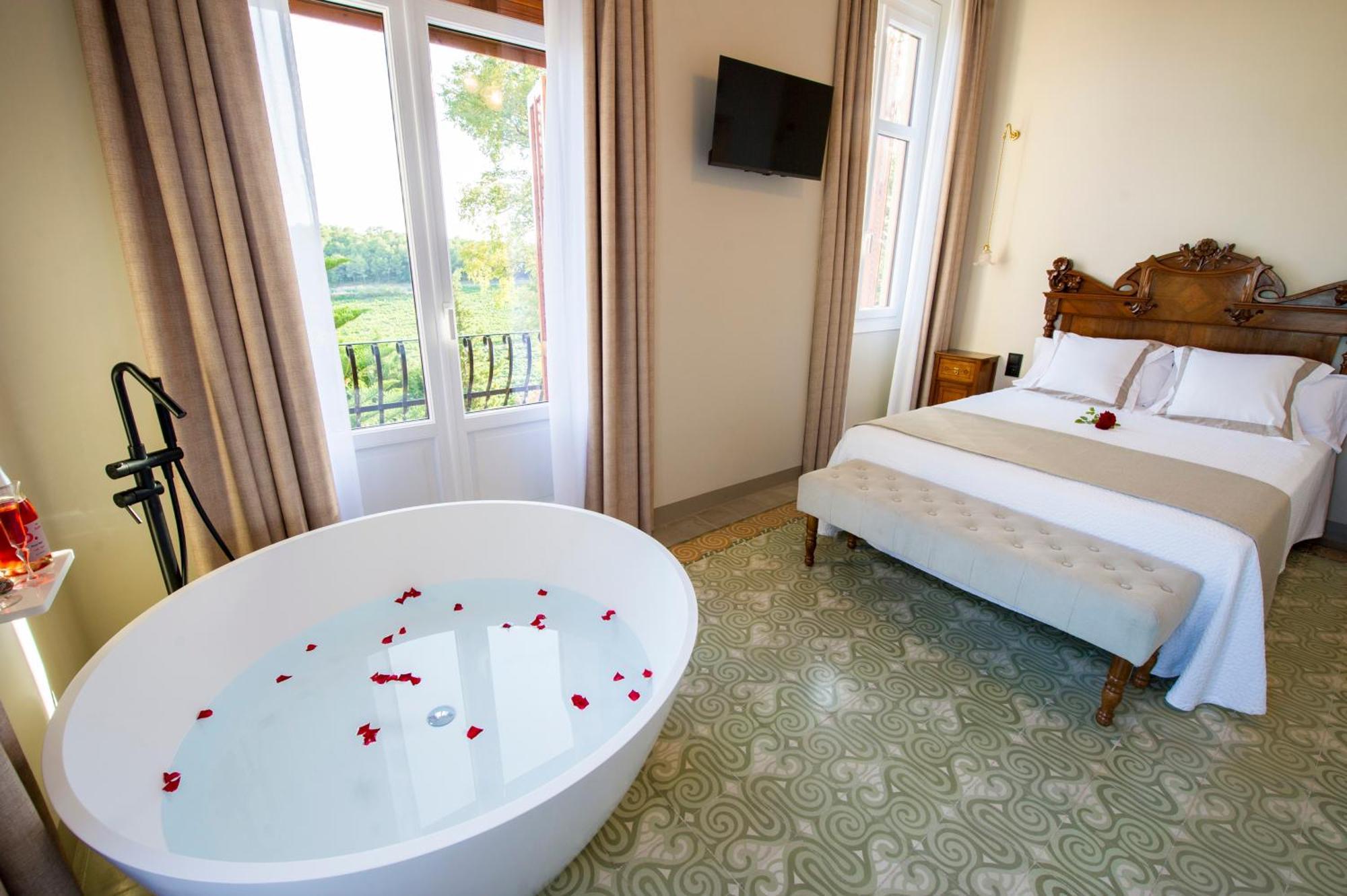 Bolet Casa Modernista Bed & Breakfast Castellvi de la Marca Екстериор снимка